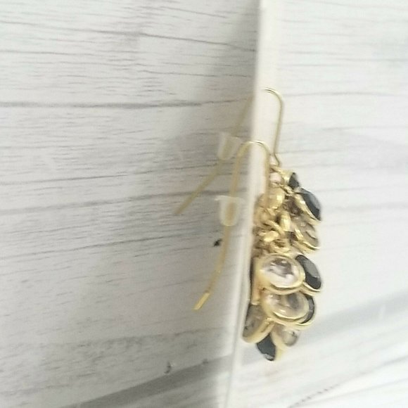 Monet Signed Gold Tone Dangle Earrings Faceted Black Clear Beaded Cluster K2 - Picture 4 of 5